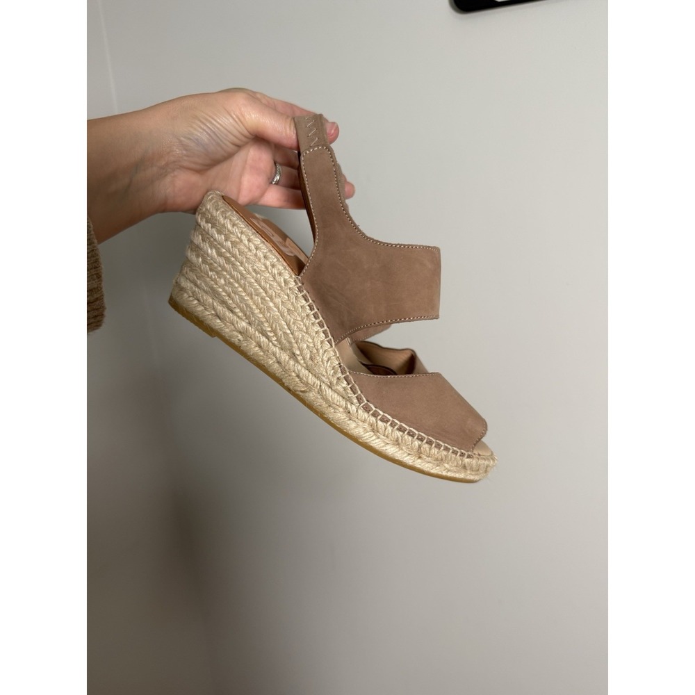 Kanna Wedge Heel Brown Sz 38 / 7.5 Tan Suede Beach Event Resort Casual Comfort